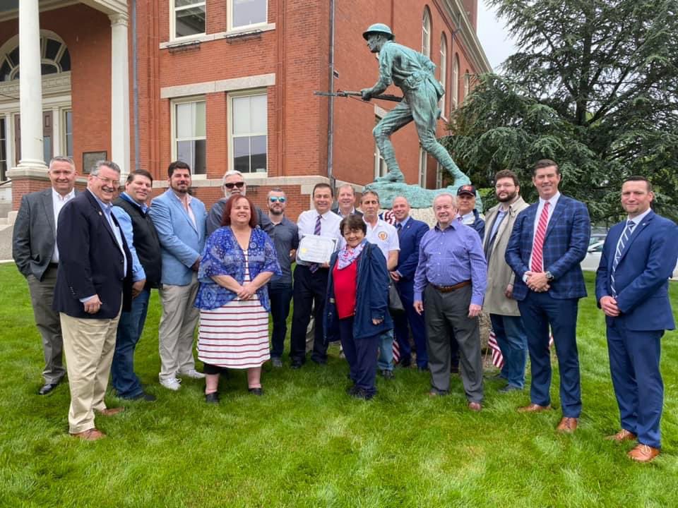 Somber wreath laying ceremony at the World War I memorial at Warwick City Hall this morning. Let’s all take a moment today to remember the reason for this long weekend: to honor and remember the thousands of service members who have given their lives to defend our great nation.