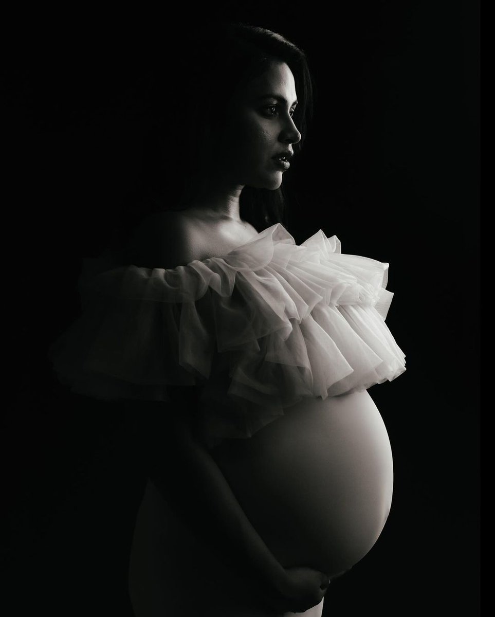 Pregnancy Photoshoot Of Actress Amala Paul❤️

#amalapaul #beziquestreams #tamilcinema #tamilmovie #kollywood #kollywoodcinema