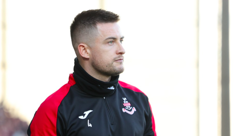 Record_Sport's tweet photo. Transfer news LIVE ✍️

Rhys McCabe extends his Airdrie deal as boss targets next step after playoff push

⬇️⬇️⬇️

https://t.co/PxytdfDI8z https://t.co/htHm003x8N