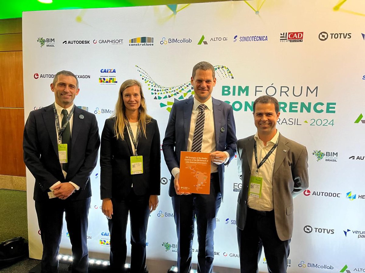 Evento " BIM Fórum Conference 2024" en Brasil, liderado por BIM Forum Brasil. Como representante  del Consejo Directivo de la Red,  Ricardo Alexandre Gois Ferreira,  hizo entrega del documento "Estrategias BIM de los países miembros de la Red BIM de Gobiernos Latinoamericanos" 👇