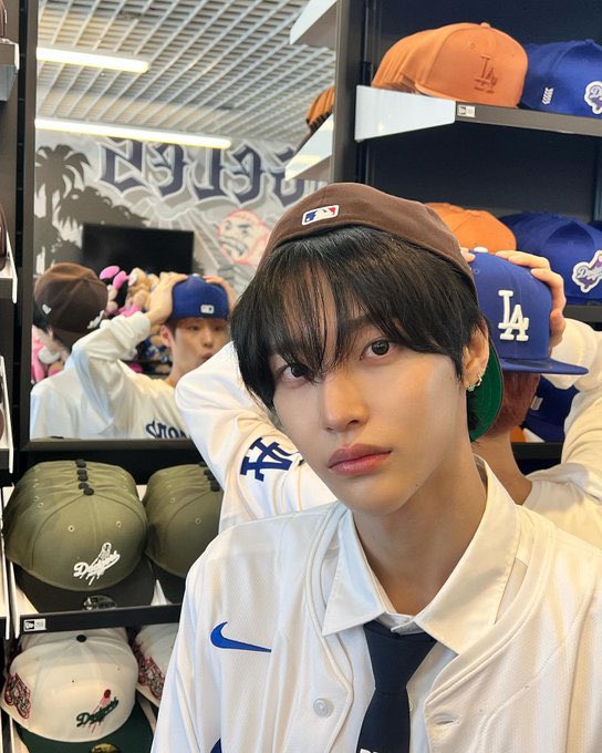 มากับใครหรือจ๊ะ พ่อรูปหล่อ <a href="/pphu_wb/">พิภู</a>