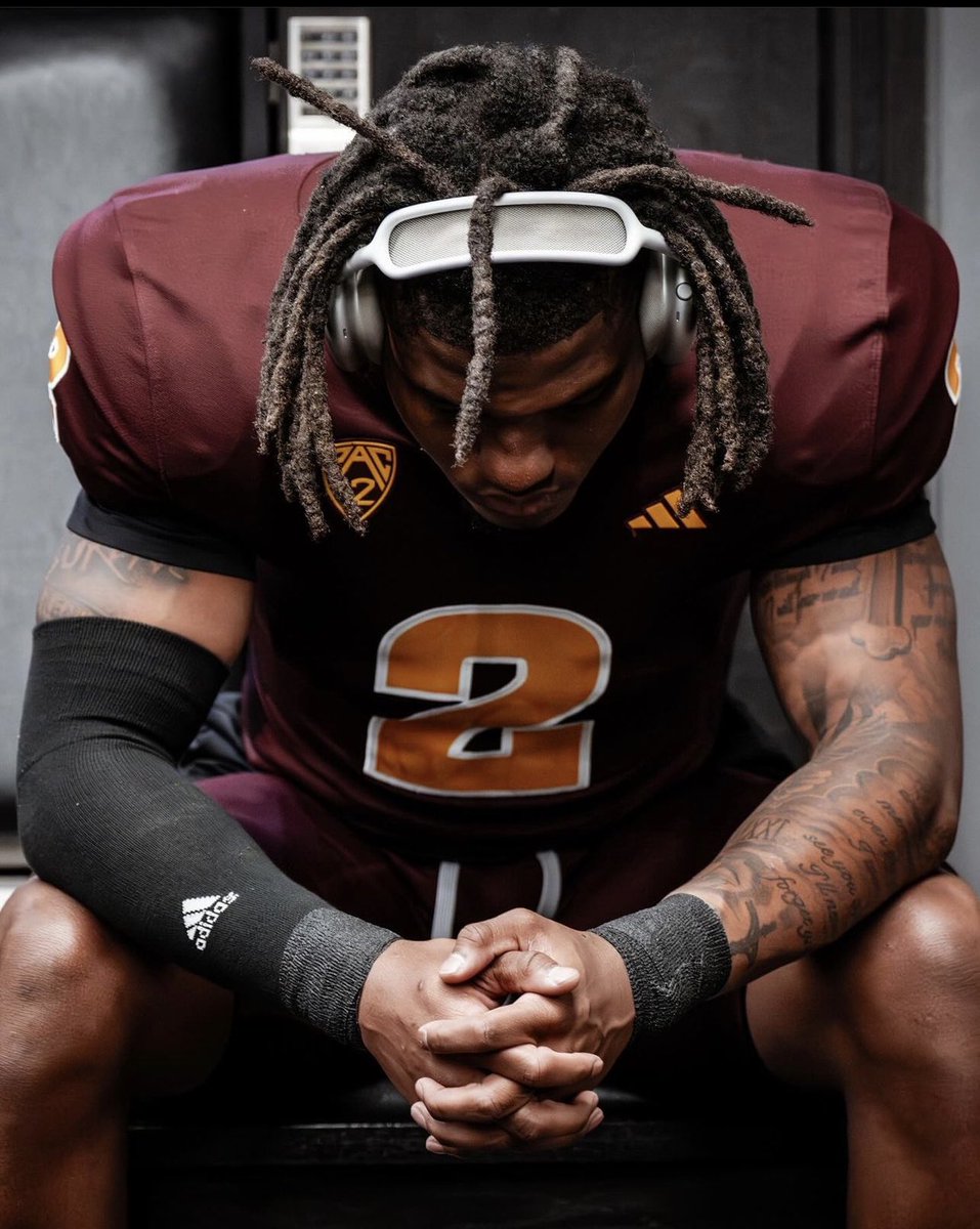 Who's going to be ASU's next commit for the 2025 class? We need ASU commits like @adr1anwilson @aj_ia_ @BenjaminAlefaio @XavierSkowron @DajonHinton @ButterTollefson @MakiStewart3 to be recruiting the ASU targets in their respective states😉
#ForksUp 🔱🔱🔱🔱🔱
