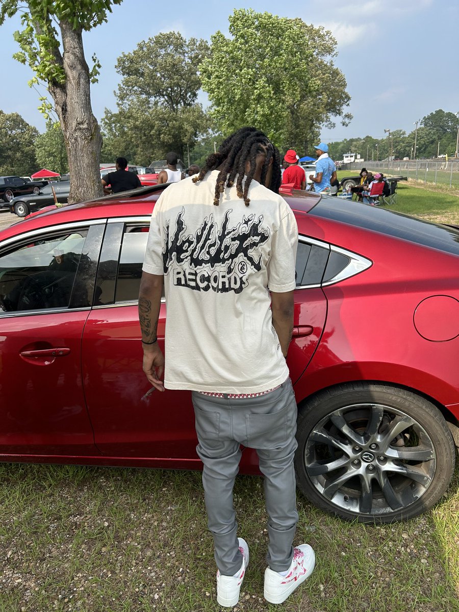 TopWestsidee's tweet image. Dont go misleadin me i wont mislead u i was ona phone wit #lamuertaa he said he seen u 😢😢😂😂 #Springfest2024