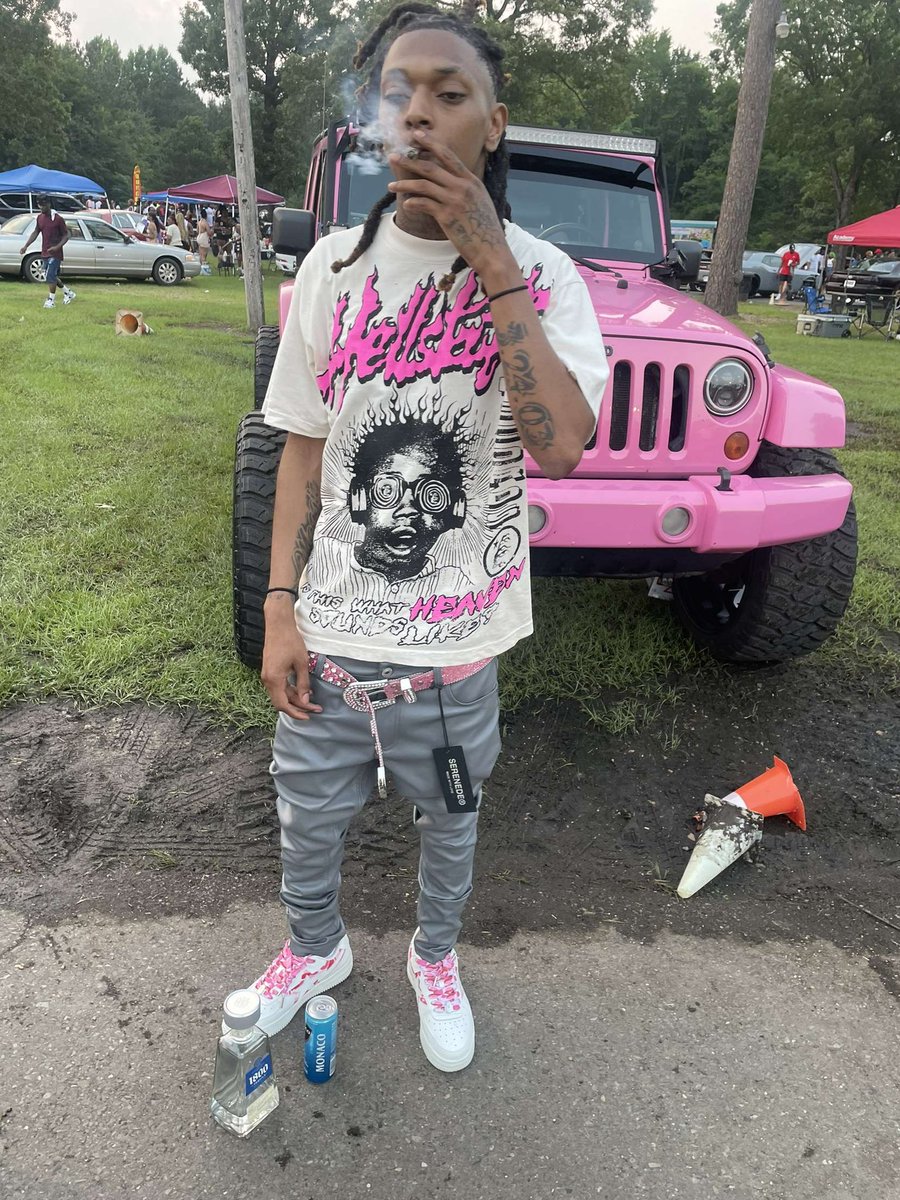 TopWestsidee's tweet image. Dont go misleadin me i wont mislead u i was ona phone wit #lamuertaa he said he seen u 😢😢😂😂 #Springfest2024