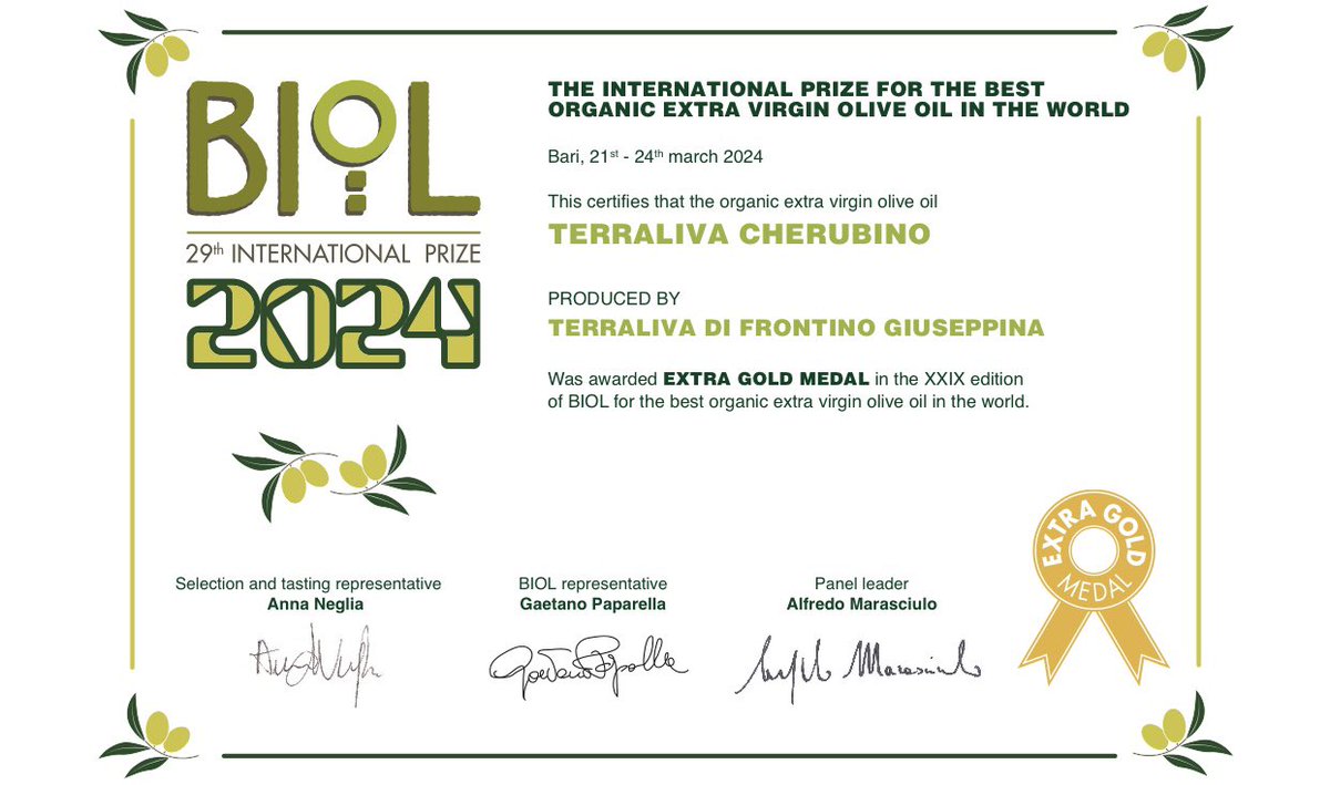 Terraliva's tweet photo. BIOL 2024, la guida ai migliori oli biologici al mondo, premia la nostra azienda con l’Extragold Medal e ci conferisce inoltre il premio speciale territoriale 2024 “3RD PLACE BIOL SICILY” 💚 

#biol #biolsicily #terraliva #biologico #bio #organic #organicoliveoil #oliobio https://t.co/yXdNW9t3mj