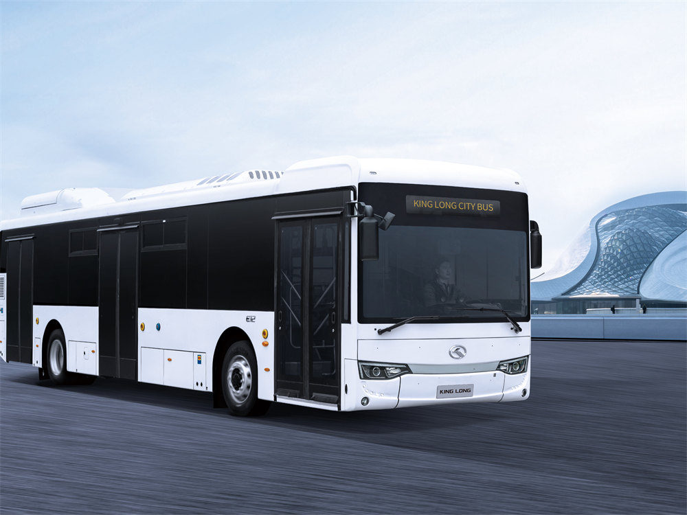 Bus Transporte Público eléctrico 12 m.
90 pasajeros, 33 asientos; autonomía 250km plena carga y A/C. Iluminación ambiental, USB, Wifi, puertas corredizas apertura amplia, piso bajo