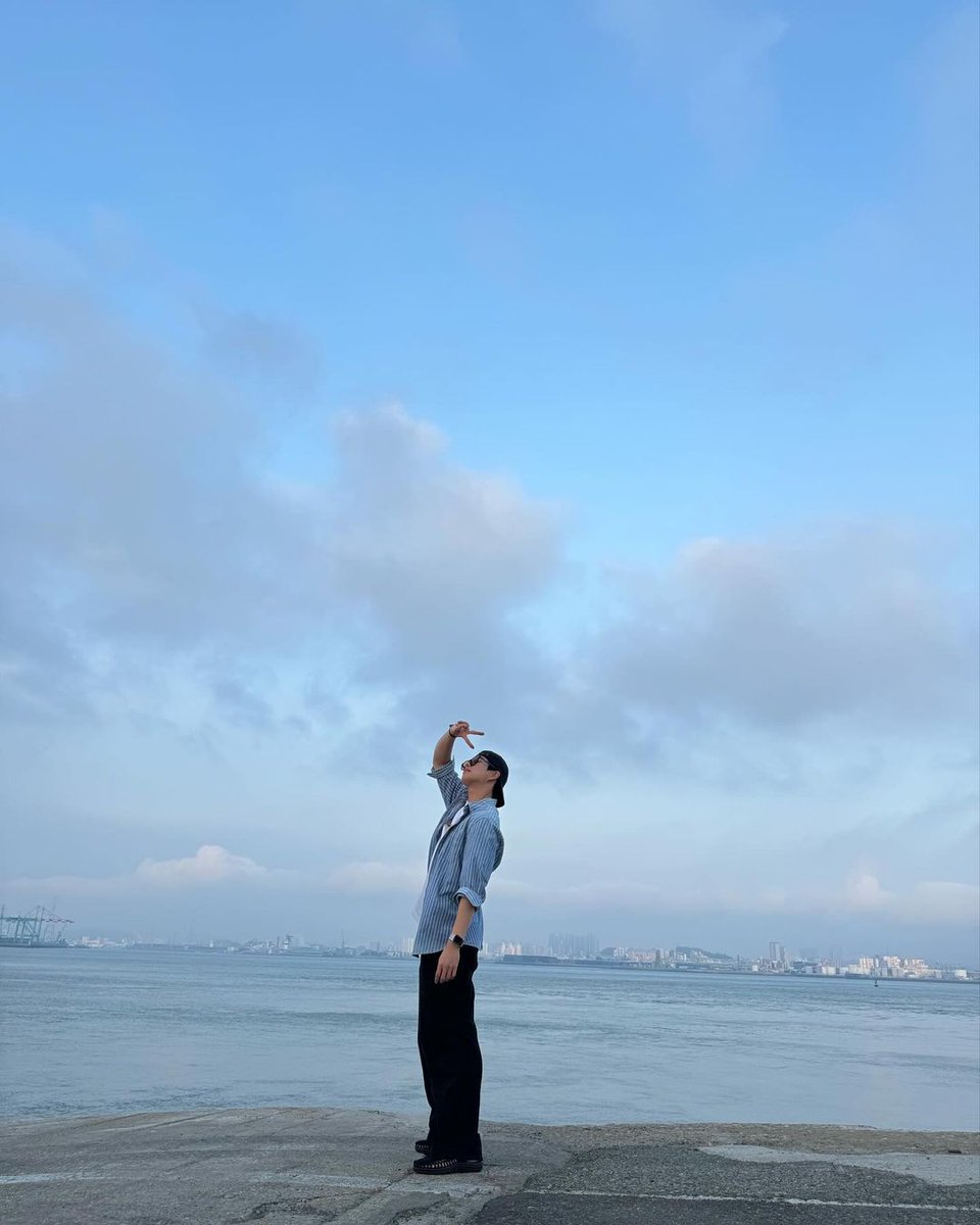 ASTRO_Spain2's tweet image. [🎥] 27.05.2024

Actualización de #MJ con #LEESEUNGJUN de #ONF en IG (1/2):

📎instagram.com/p/C7eAdaapYhz/

#엠제이 #ASTRO #아스트로 @offclASTRO #승준 #온앤오프 @WM_ONOFF 

No olvides reaccionar a la publicación de IG💜