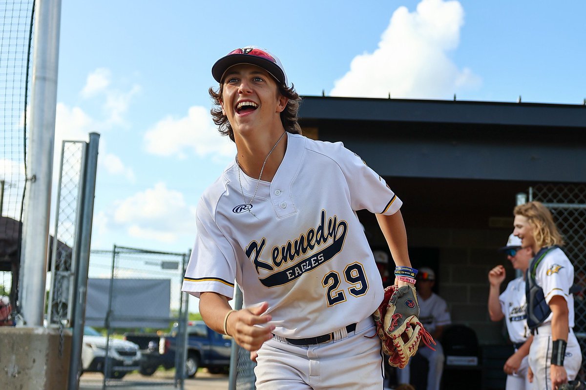 vogelsvalues's tweet photo. Come out and support the Eagles today in the 2nd Round of Section!

5:30 at Richfield HS https://t.co/Y6mOIGogDB