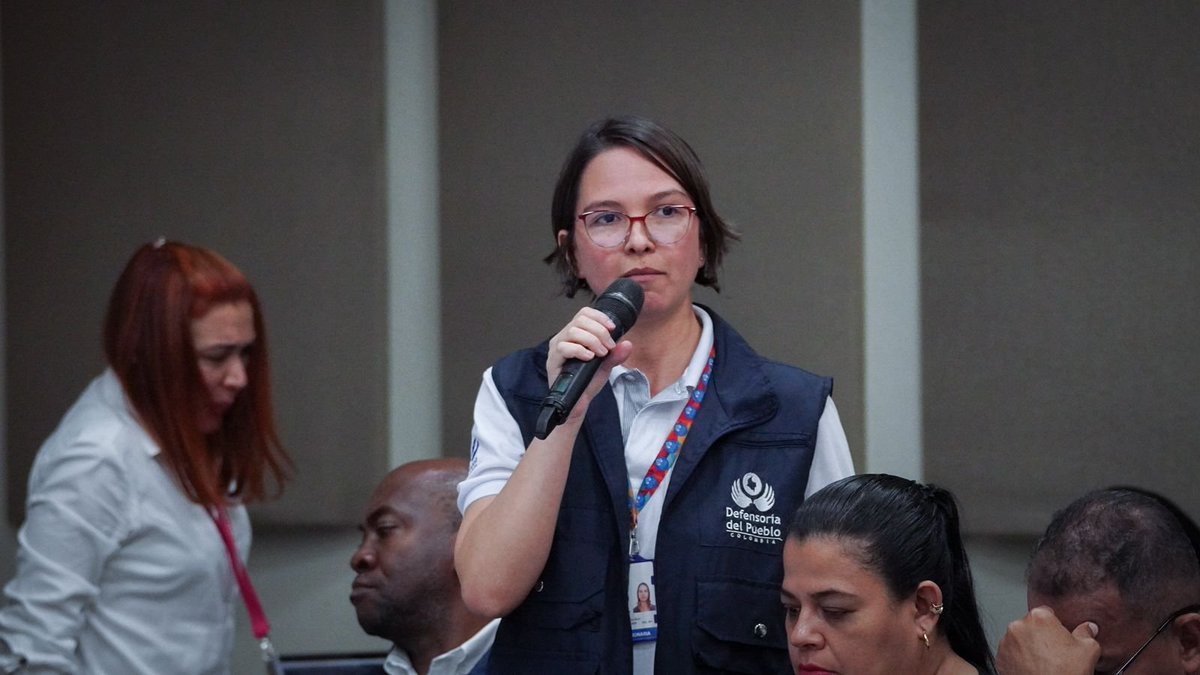 #AEstaHora | En cabeza del vice, @cancinodiegoa, y la Dir. de Seguridad, Dora Caro, inicia en #SantanderDeQuilichao, #Cauca, sesión extraodinaria de Comisión Intersectorial para la Respuesta Rápida de Alertas Temprana (Ciprat), atendiendo las alertas emitidas por @DefensoriaCol⤵️