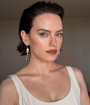 Daisy Ridley Updates tweet media