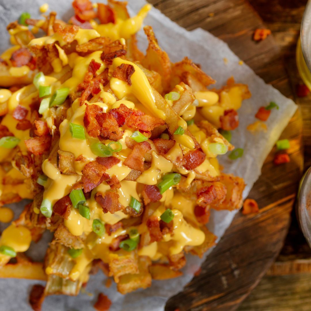 Upsell to maximise your profits with #LightFry! Elevate your chips and create loaded fries - perfect as a dish on its own or as a side. #MenuInspiration