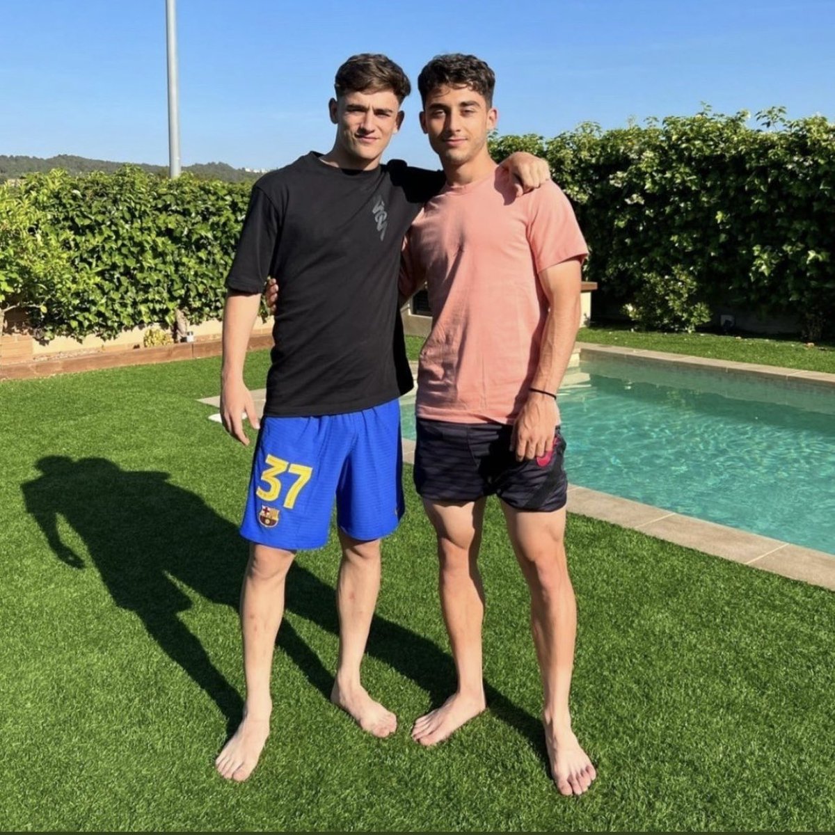 gavigoatt's tweet photo. For all my feet guys 🦶 https://t.co/joiVXsjAQc