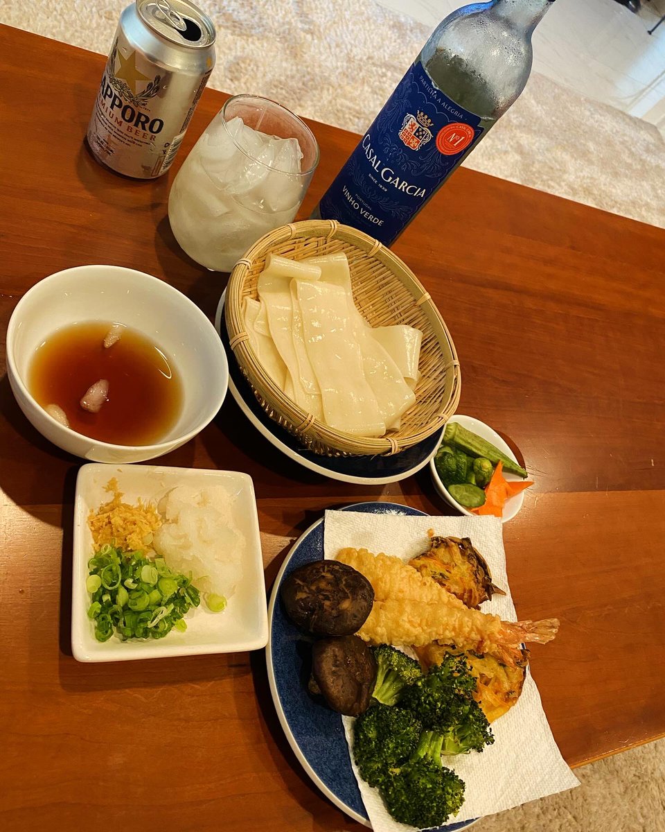 jerryneko's tweet photo. とても有名になってしまった隣街のひも川うどん。
昨年の里帰り時に買った最後の1つ。
今年も仕入れてこよう😁
#花山うどん #鬼ひも川 #おうちごはん #ひとりごはん #糠漬け https://t.co/6HwIAOgxsk