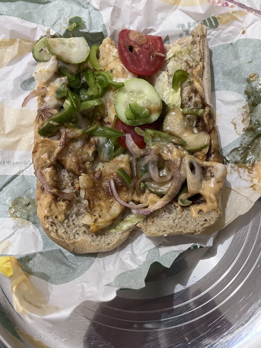 tanvi_tanuja's tweet photo. ⁦@zomatocare⁩ 2nd combo sub mentioned ONLy olives as veggies but clearly the chef thought otherwise Aloo patty has cucumber/ tomatoes -clearly not mentioned in my order Not to mention mom had to cook her dinner at 9.45 &amp; goodwill is 300 ? https://t.co/fTXNeSgR9T