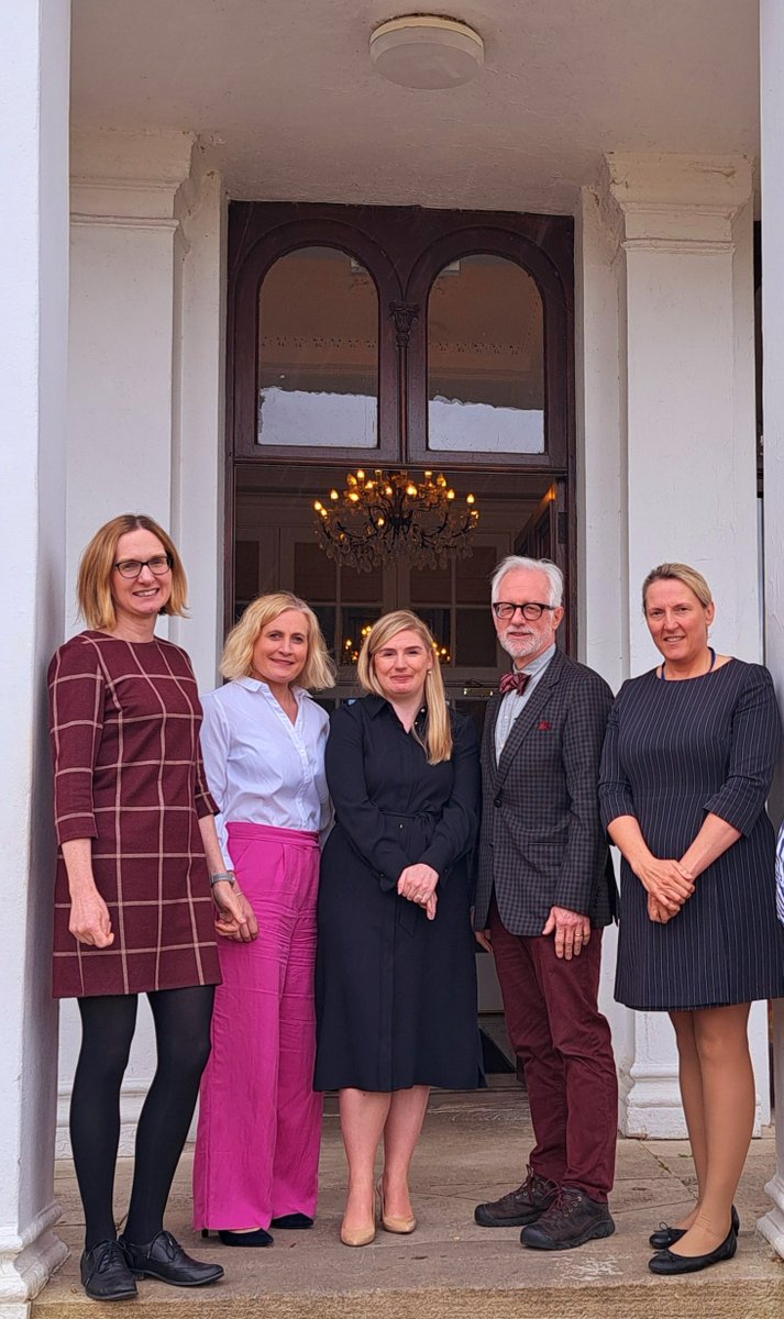 ARC: Ageing Research Centre University of Limerick (@arc_ul) on Twitter photo Huge congratulations 🎊 to our wonderful colleague Dr Aoife Leahy on her successful PhD viva defence today.
Aoife was examined by <a href="/McCreesh_Karen/">Karen McCreesh</a> & the foremost International expert on frailty <a href="/Krockdoc/">Kenneth Rockwood</a> 🇨🇦
📸 with supervisors <a href="/galvin_rose/">Rose Galvin</a> and Prof Mgt O'connor <a href="/ULHospitals/">Follow @HSEMidWest</a> Huge congratulations 🎊 to our wonderful colleague Dr Aoife Leahy on her successful PhD viva defence today.
Aoife was examined by <a href="/McCreesh_Karen/">Karen McCreesh</a> & the foremost International expert on frailty <a href="/Krockdoc/">Kenneth Rockwood</a> 🇨🇦
📸 with supervisors <a href="/galvin_rose/">Rose Galvin</a> and Prof Mgt O'connor <a href="/ULHospitals/">Follow @HSEMidWest</a>