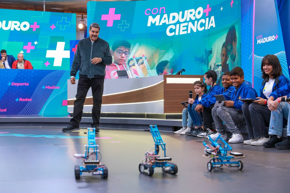 👧🏽👦🏻El Programa Nacional Semilleros Científicos es una iniciativa del Gobierno Bolivariano para inspirar a jóvenes al estudio de la ciencia y tecnología.

#LasCallesSonDelPueblo