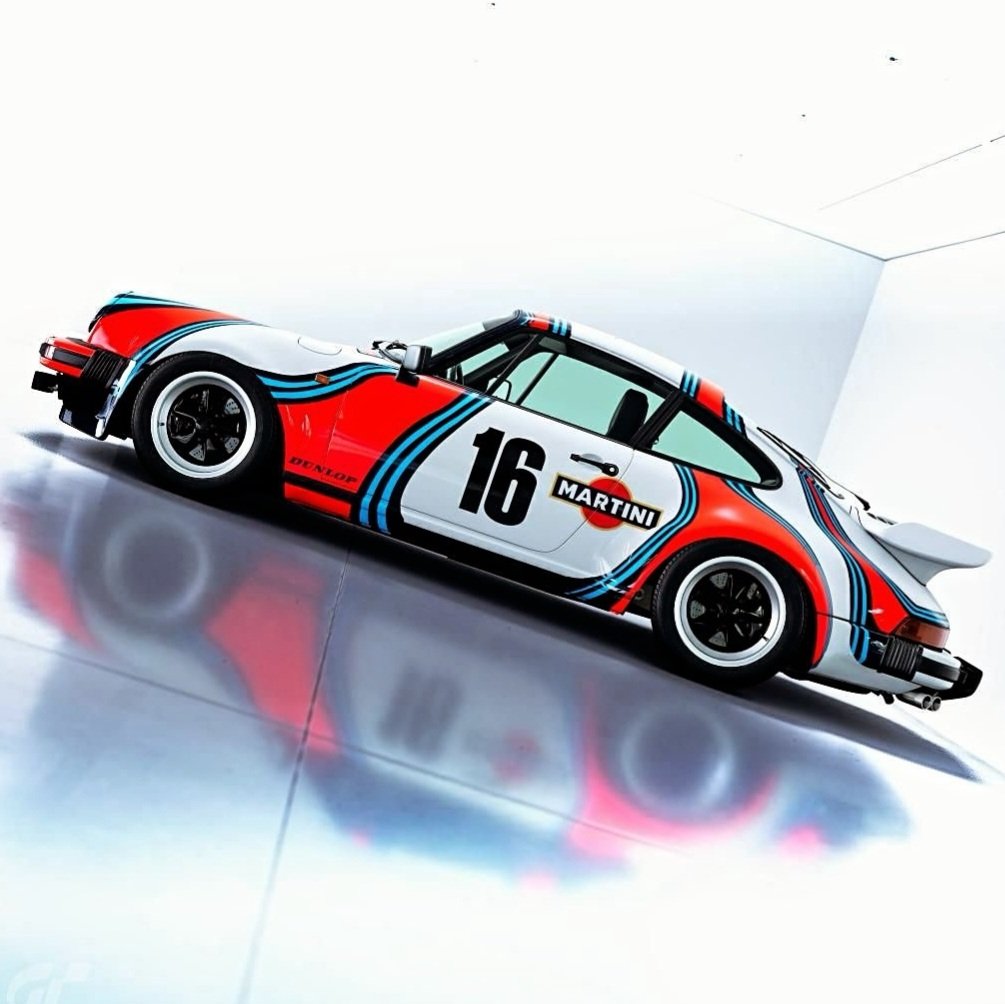 @Rinoire #MartiniMonday #Porsche