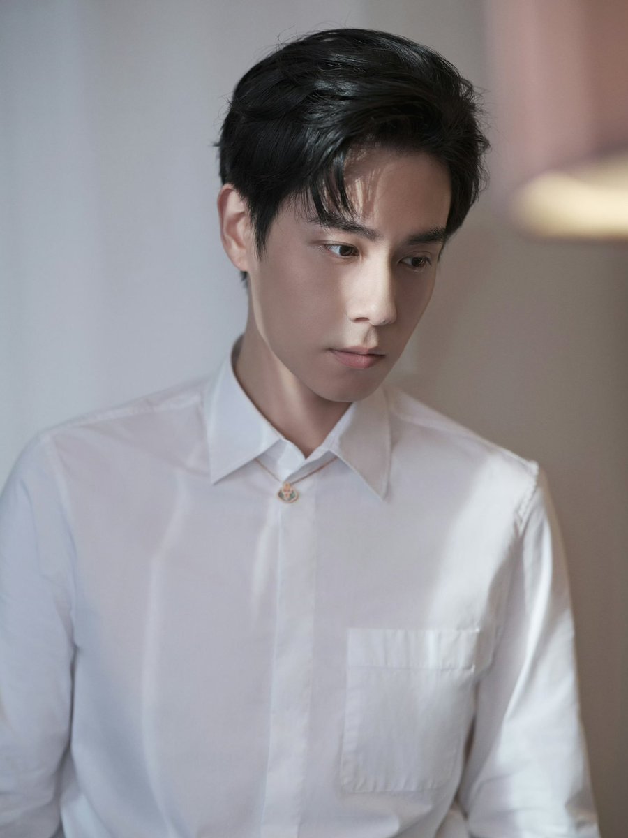 「📸 | Estúdio de #HuYitian compartilhou novas fotos no Weibo