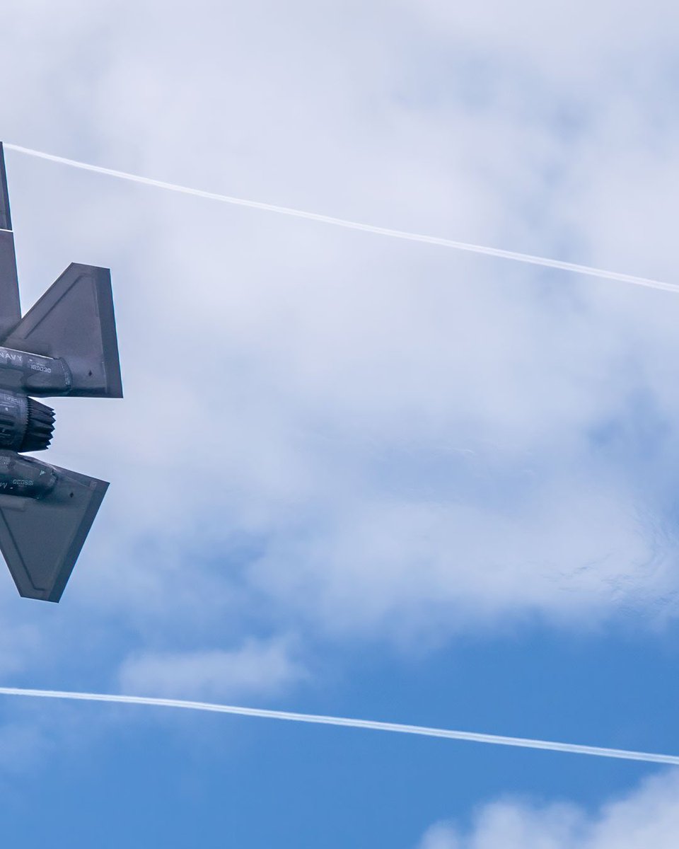 Happy Memorial Day! ✈️🇺🇸 Anyone catching an air show today? 
Shots by @ranznav using Sony Alpha 7 III + 70-200mm F4 G OSS lens in Huntington Beach, CA – at the Pacific Airshow. 
ISO 100 | 1/5000 | F/5.6 #SonyAlpha