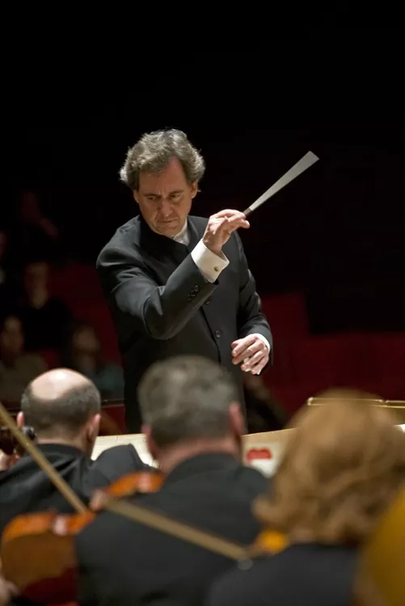 🎼Concierto de hermandad Catalunya-México

 🎻El 8 y 9 de junio el maestro catalán <a href="/MarcMoncusi/">Marc Moncusí</a> dirige la Orquesta Filarmónica de la UNAM <a href="/OFUNAM/">OFUNAM</a> en la Sala Neza con un programa de compositores catalanes y 🇲🇽 (Montsalvatge, Albéniz, Ponce y Chávez)

ℹ️ acortar.link/xEoS2S