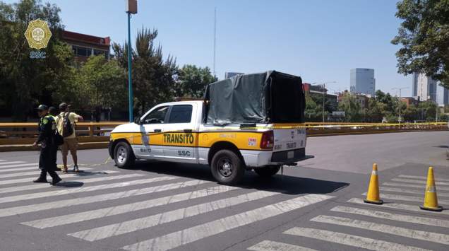 OVIALCDMX's tweet photo. #PrecauciónVial | Cerrado Circuito Interior entre Marina Nacional y Bahía de la Ascensión, col. Verónica Anzures, por manifestantes. #AlternativaVial Paseo de la Reforma y Eje 4 Poniente. https://t.co/28NkyojPIs