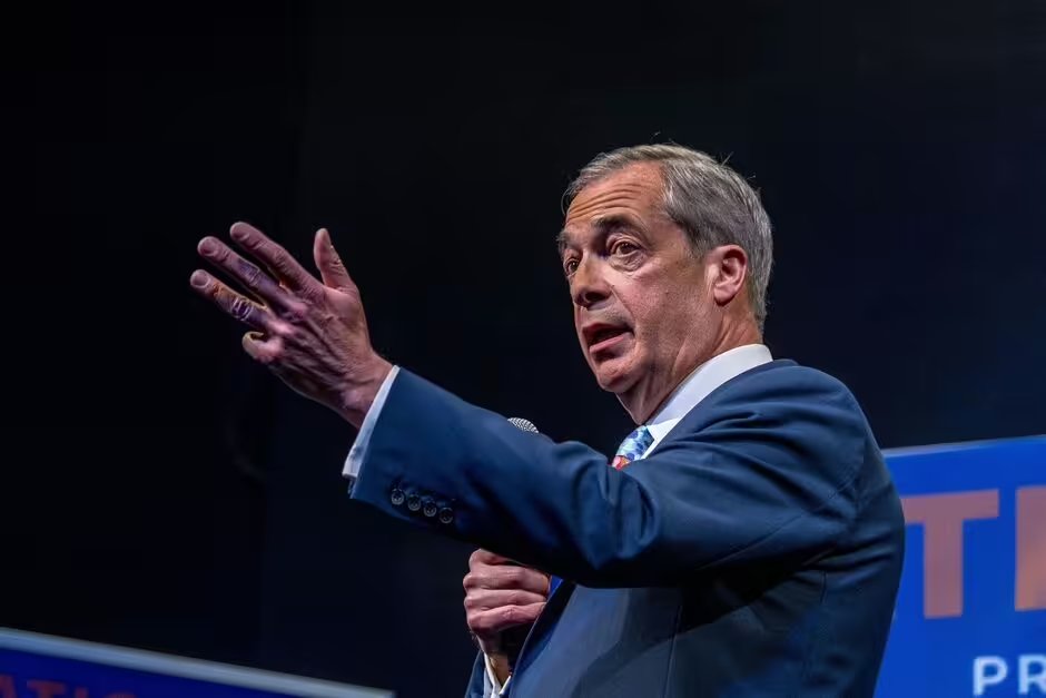 Reform President @Nigel_Farage has warned the illegal Channel migrants crisis is a national emergency & the ultimate 'Brexit betrayal.' He points out many have already committed crimes & a terrorist attack can be anticipated. This year 10,000 arrived. express.co.uk/news/uk/190381…