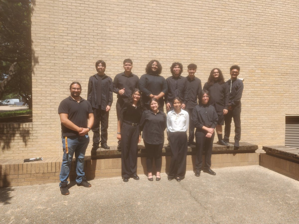 EChasco_EDHS's tweet image. Congratulations to the El Dorado HS Guitar students who competed at the Texas State Solo and Ensemble Contest at UT Austin. We are bringing home 1 gold and 3 silver medals. @EDAztecs_HS @SISD_FineArts
