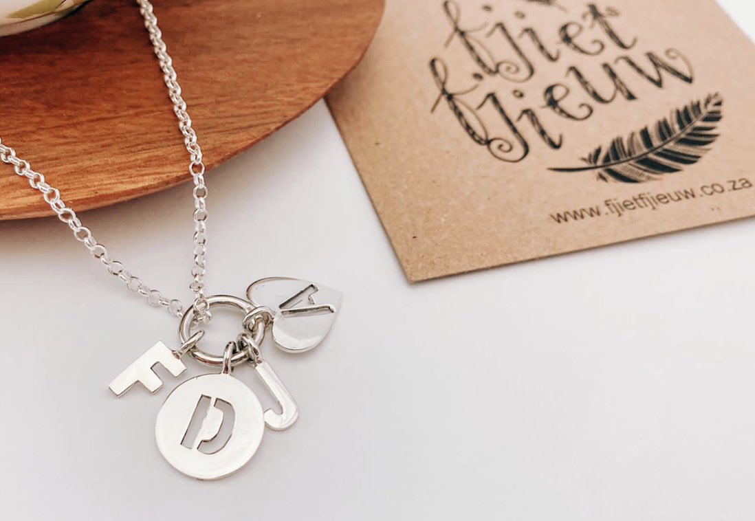 Sterling Silver Initials Pendant and Chain! 

#sterlingsilver #handpierced #handmade #initial #initials #pendant #necklace #familynecklace #charm #familycharm #chain #italianchain #fjietfjieuw #wedeliverhappiness