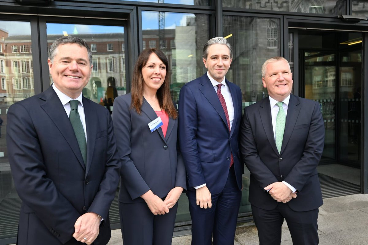 It was an honour to host the 2024 National Economic Dialogue at Dublin Castle today. Very constructive and informative discussions with a focus on building economic resilience and preserving improving living standards in a more shock-prone world. #ned24