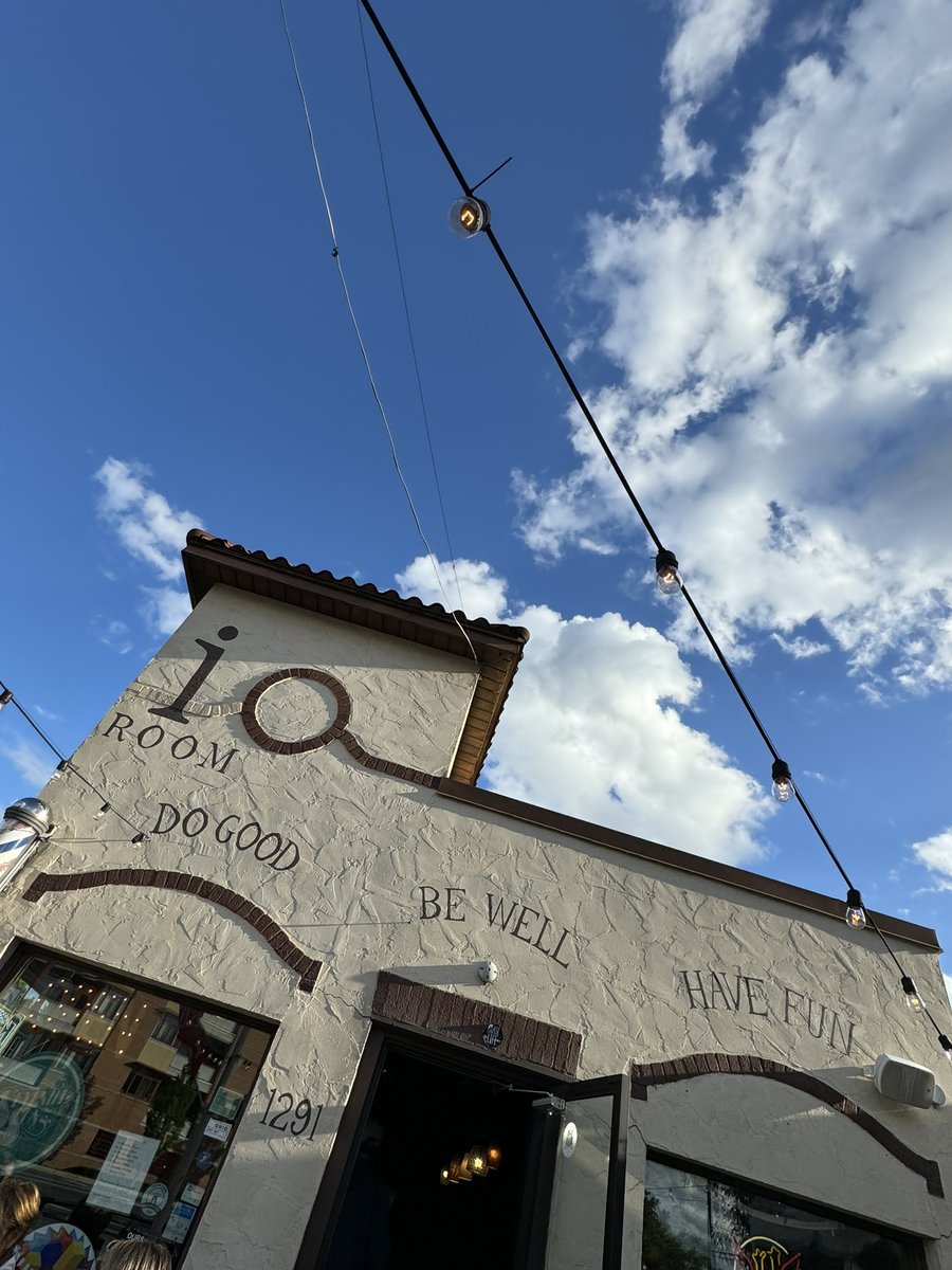 Remember folks - we’re open today! Celebrate your Memorial Day at The Taproom. Cheers! 🇺🇸🍻