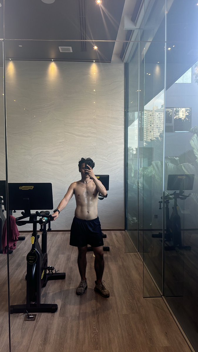 เงียบเหงาแบบนี้ต้องลง ซักคลิปแล้วมั้งดองไว้เยอะ ขี้เกียจ เผื่อมีคนสนใจบ้าง😳