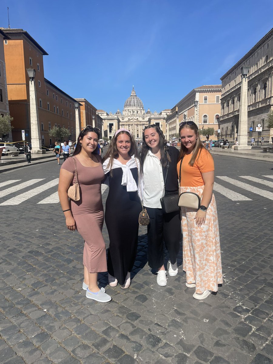 These four were part of our honors program here at CCSJ. This year the honors program had the opportunity to visit Italy. So happy that they could experience this trip together. ♥️ #Family #CCSJSOFTBALL l🥎