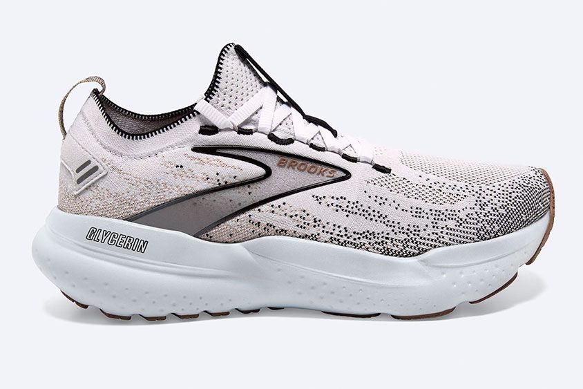 active's tweet photo. Check out the Brooks 2024 Spring Shoe Guide for the latest running shoe trends and recommendations! Get ready to hit the pavement with the best gear. #running #shoeguide
https://t.co/b2rcy0JzhE https://t.co/YyErtO9TC5