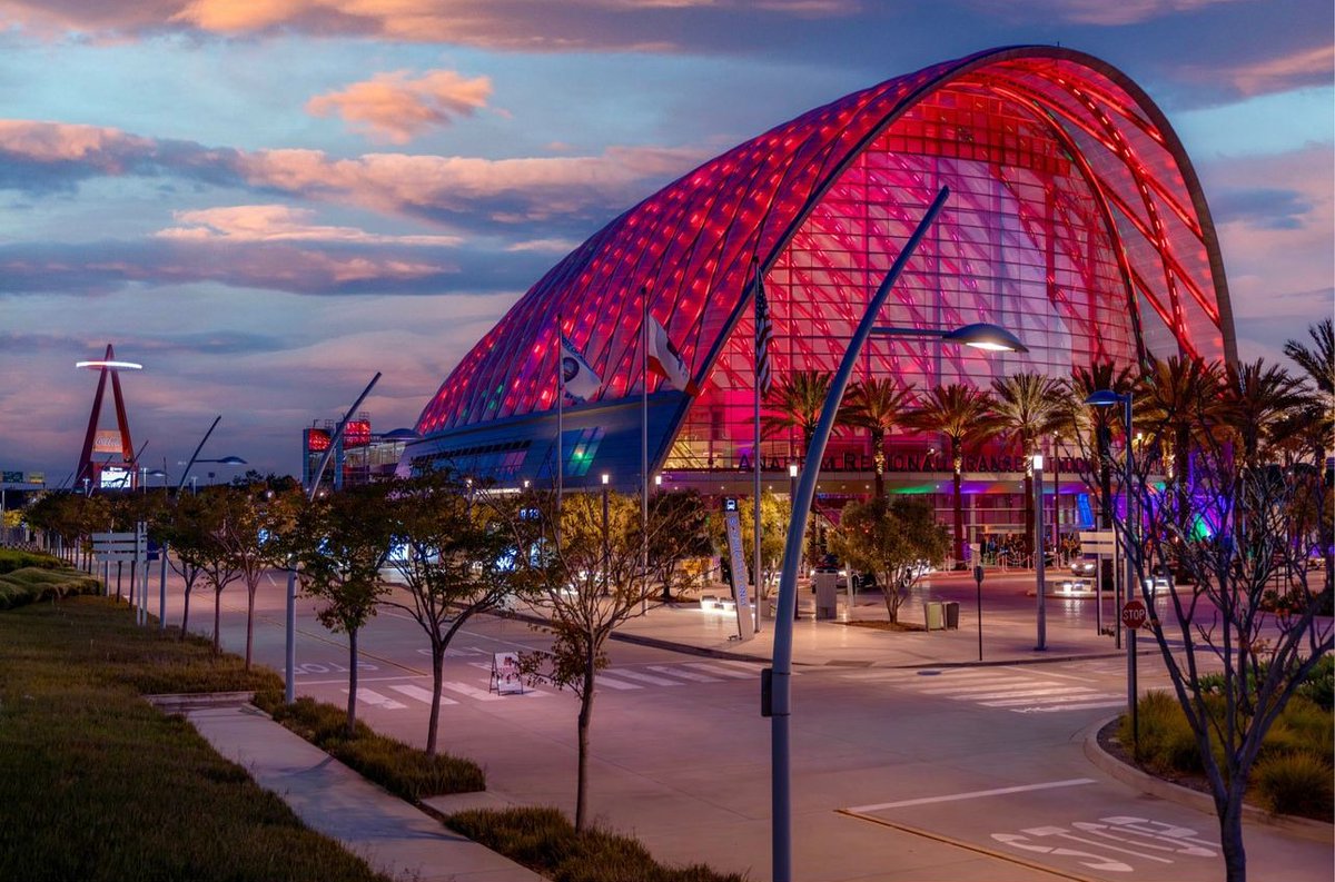 On this Memorial Day, we honor and remember the brave individuals who made the ultimate sacrifice for our freedom. 🇺🇸 

📸: @photos_by_drey | Instagram