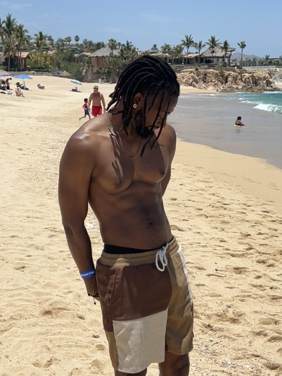 ChrisRules_'s tweet image. chose mexico beaches and peace this weekend 🏝️💆🏾♂️