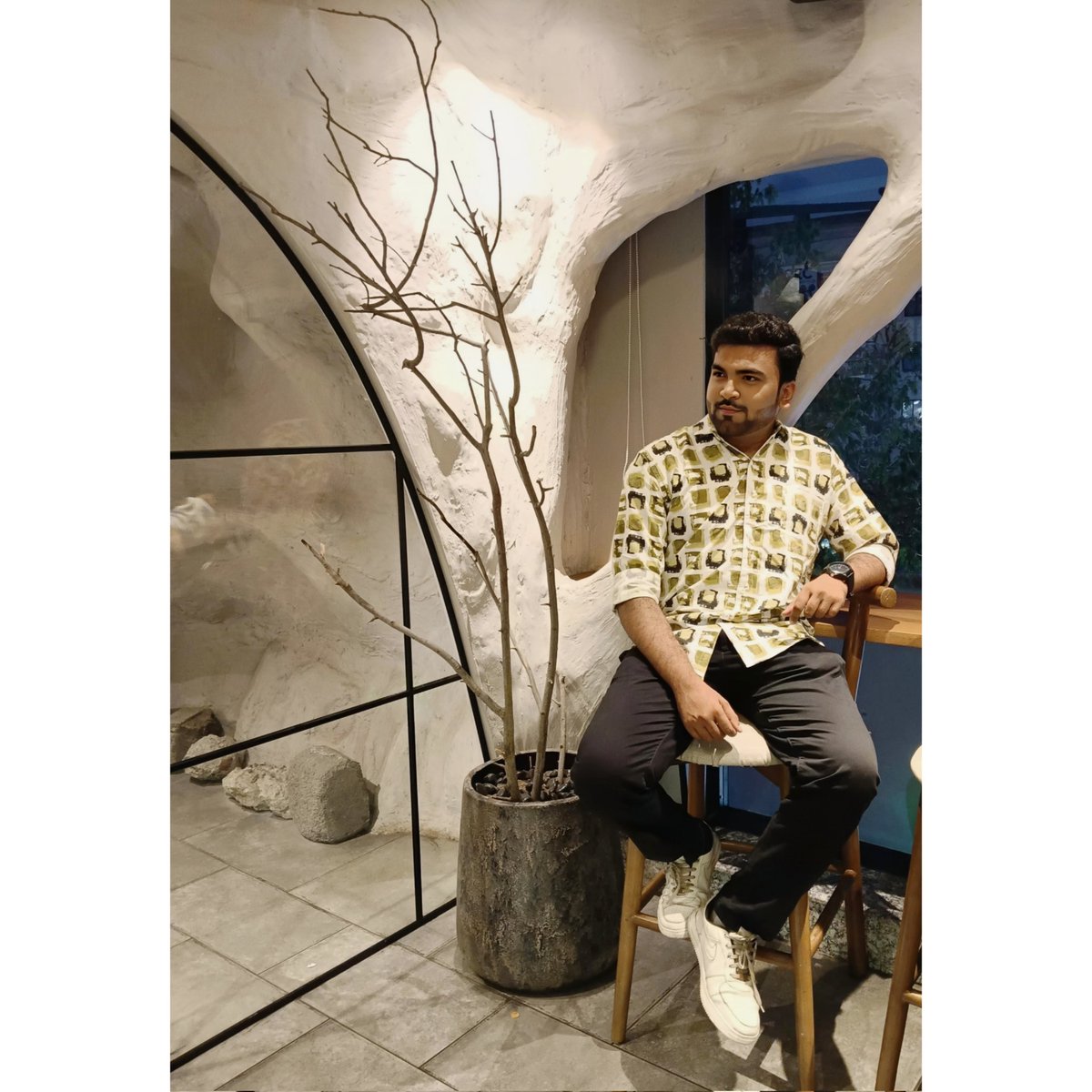 OmerMistry's tweet photo. ʟᴏꜱᴛ ɪɴ ᴄᴏꜰꜰᴇᴇ ☕️, ꜰᴏᴜɴᴅ ɪɴ ᴄᴀᴠᴇ !

#m_omer_97 #omermistry https://t.co/fnTQ3krisq
