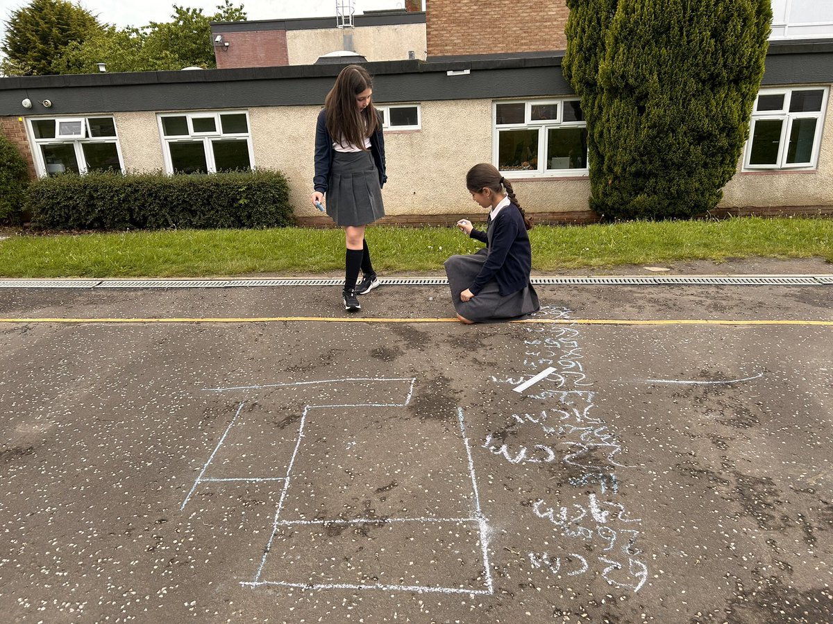MsFBrown4's tweet photo. P6a did their maths outside today during Outdoor Learning Week. They played a game using measure. @EdinburghLfS @FoxCovertPS https://t.co/wFFzMGO1Dc