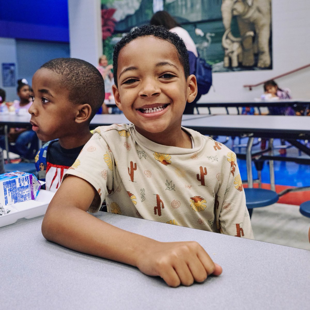 Are you with us in our mission to #EndSummerHunger? Let's ensure every child gets the nutritious meals they need. Your support can help us make #NoKidHungry a reality! Retweet 🔁 to show your support! #summermealsforkids #schoolmeals