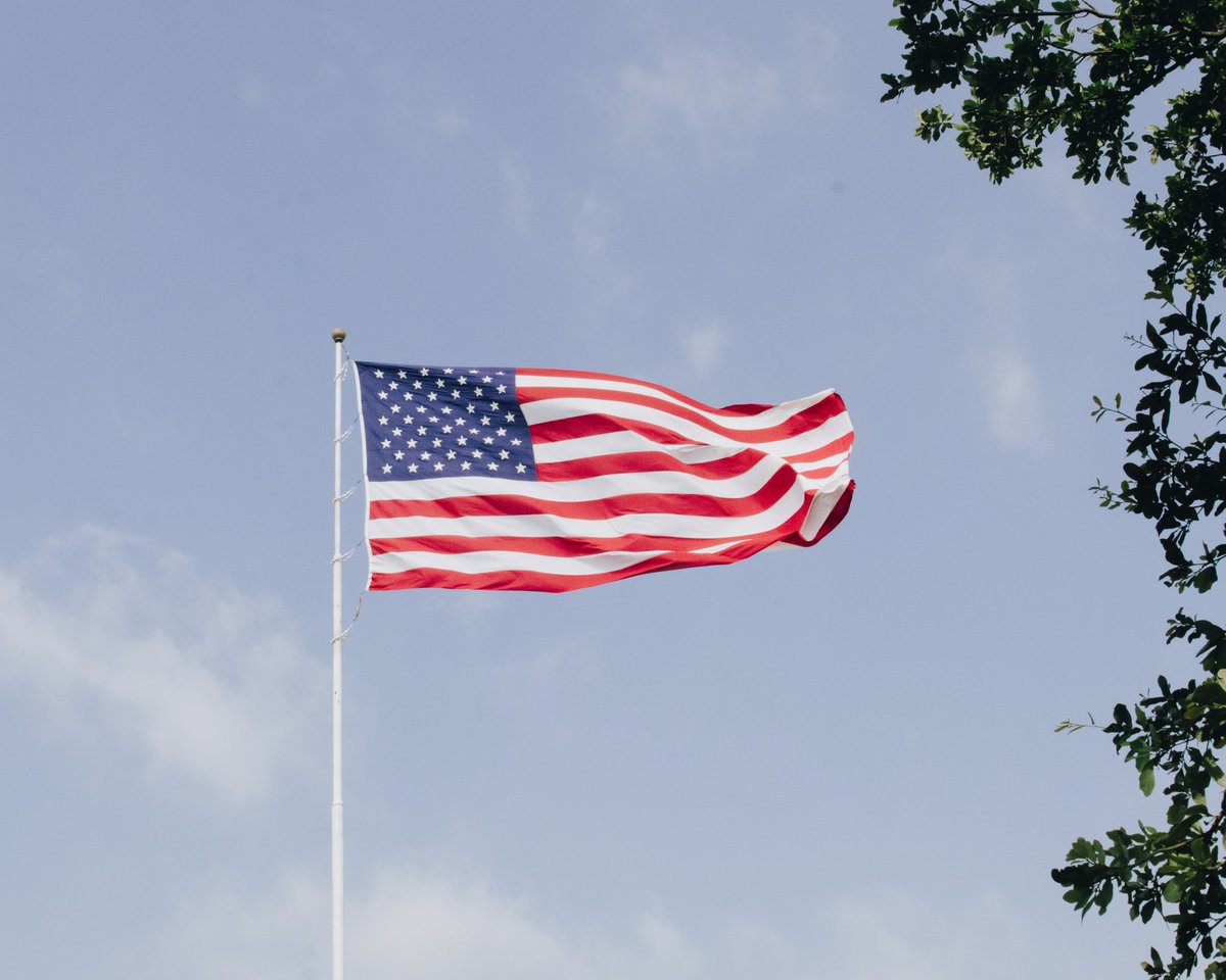 DBUAlumni's tweet photo. Today, we remember the courage, honor, and bravery of those who have fought for our freedom. Let us never forget their sacrifice to our nation.

Happy Memorial Day! 🇺🇸 https://t.co/j4OVli3yHI