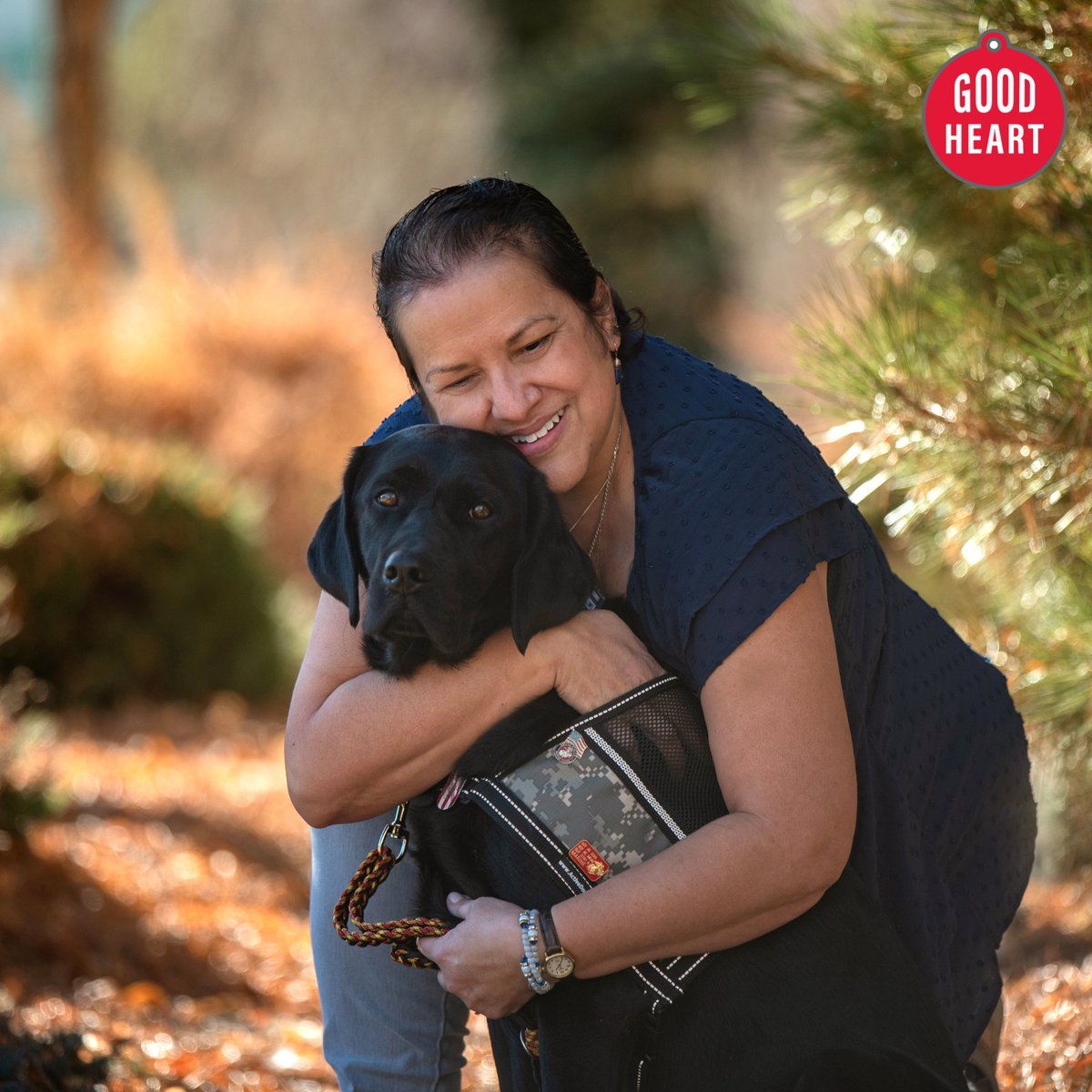 On this Memorial Day, we salute our veterans and their faithful companions, the service dogs who offer comfort, aid, and companionship. 🐾 
Thank you to @freedomservicedogs for all you do to help our veterans!
@coloradoavalanche