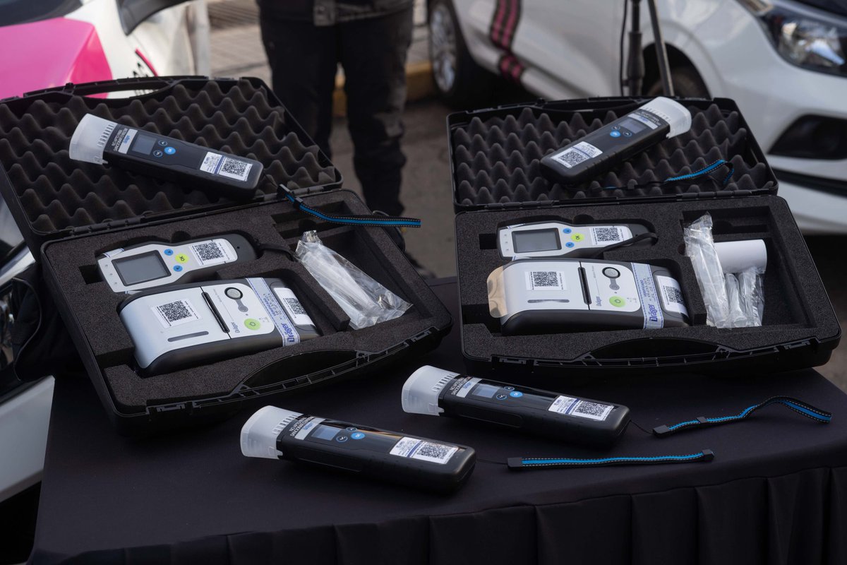 alfredocornejo's tweet image. En Las Heras, participamos en la presentación de la nueva flota vehicular de la Guardia Urbana Municipal. La incorporación de estos 25 móviles representa un avance significativo en la mejora de la eficiencia en el uso de recursos y el fortalecimiento del capital humano para…