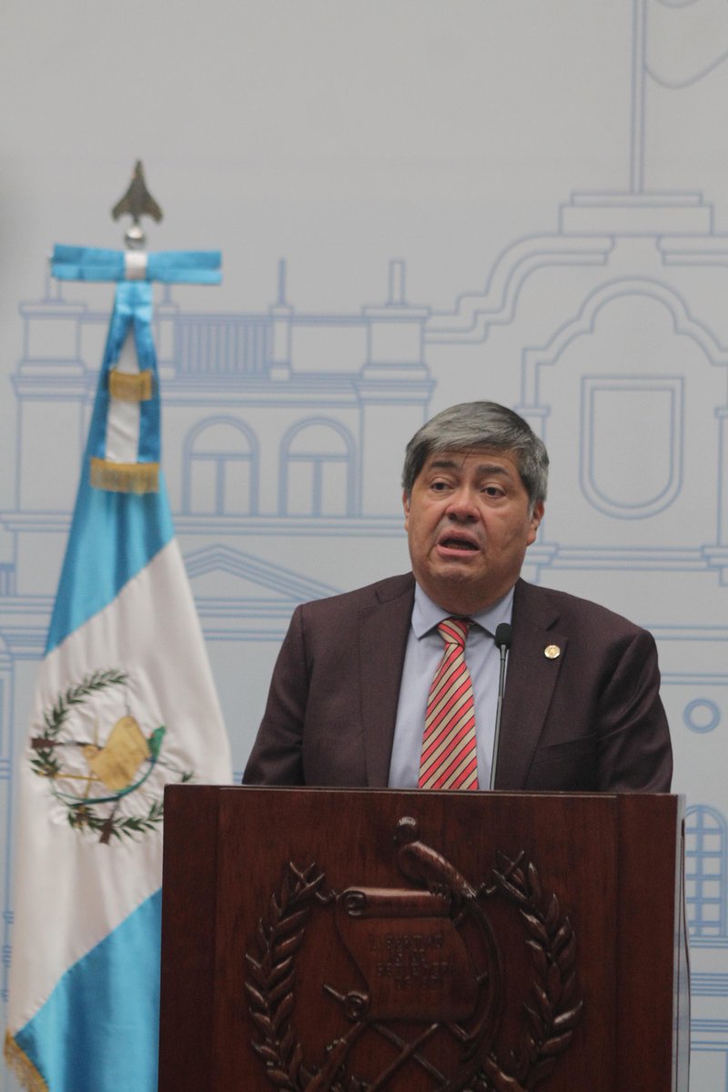 #AhoraLH | El ministro de Gobernación, Francisco Jiménez, informa en conferencia de prensa las acciones de la cartera a su cargo por la muerte del cantante guatemalteco Jorge Sebastián Pop, conocido como Farruko Pop. 📷: José Orozco/LH