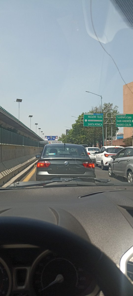 Oye <a href="/delfinagomeza/">Delfina Gómez A.</a>, no quisiera interrumpir tu sueño pero, las manifestaciones tienen desquiciado el periférico norte a la altura de Tlalnepantla...

¿Y si te pones a trabajar?