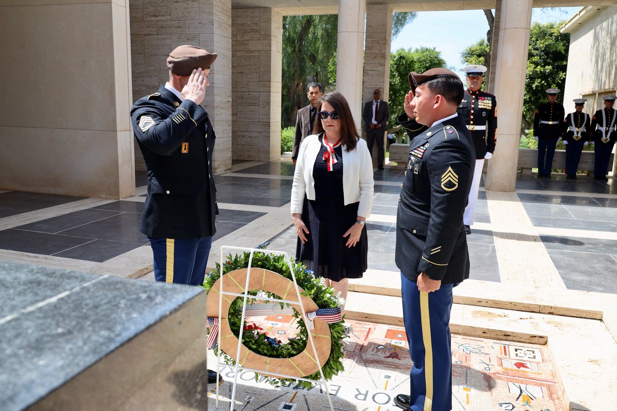Chargée d'Affaires Natasha Franceschi was honored to join Tunisian officials and U.S. military leaders at the North Africa American Cemetery this Memorial Day to pay respect to those Americans who gave their last full measure of devotion in North Africa during the Second World