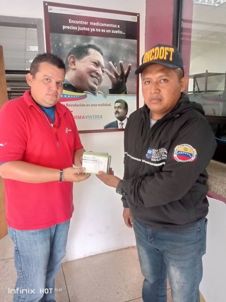 FarmapatriaV's tweet photo. #EnFotos En Farmapatria Ipasme Maracaibo continua la entrega gratuita de Insulina. 
Seguimos comprometidos en llevar medicamentos al alcance de Todos 💛💙❤️

#JuntosPorCadaLatido
#1x10DelBuenGobierno
@NicolasMaduro 
@MagaGutierrezV https://t.co/oLnHDD5oxG