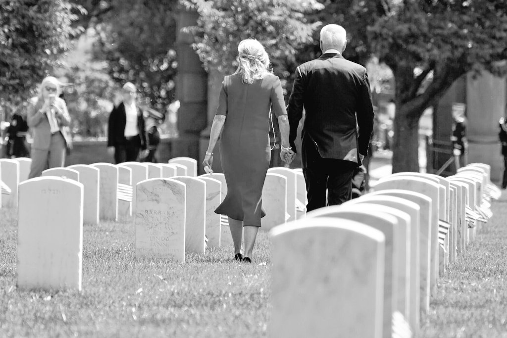 ChrisDJackson's tweet photo. This morning, President Biden and Dr. Biden hosted a touching Memorial Day breakfast for military leadership, veterans, and Gold Star family members.

I can't share pictures from the event because it was a closed press affair. Why? Because President Biden gets that today isn't about him or political photo-ops. It's about honoring the incredible sacrifices made by those who have served our nation.

 Unlike Donald Trump, President Biden truly understands the solemn significance of this day. 🇺🇸