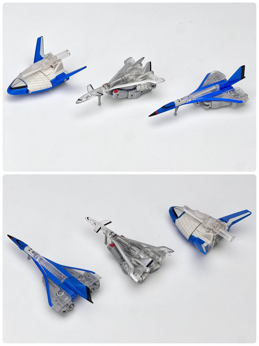 fans_hobby's tweet photo. Check out the first full coloured sample of MB-26 THE SABER TEAM - Aircraft mode!
* @FextHobby Display stand sold separately!
#fanshobby #thirdpartytransformers #thesaberteam #MB26 https://t.co/DPdY1rhMDO