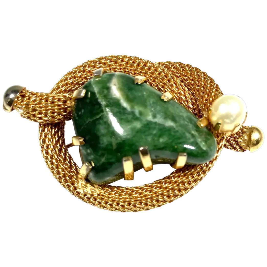 Abstract Knot Design Goldtone Mesh Metal Genuine Green Nugget Stone Cultured Pearl Brooch #rubylane #vintage #retro #nbrooch #vintagejewelry #giftideas #jewelryaddict #vintagebeginshere #fashionista #diva #Summer2024 rubylane.com/item/136230-E1…