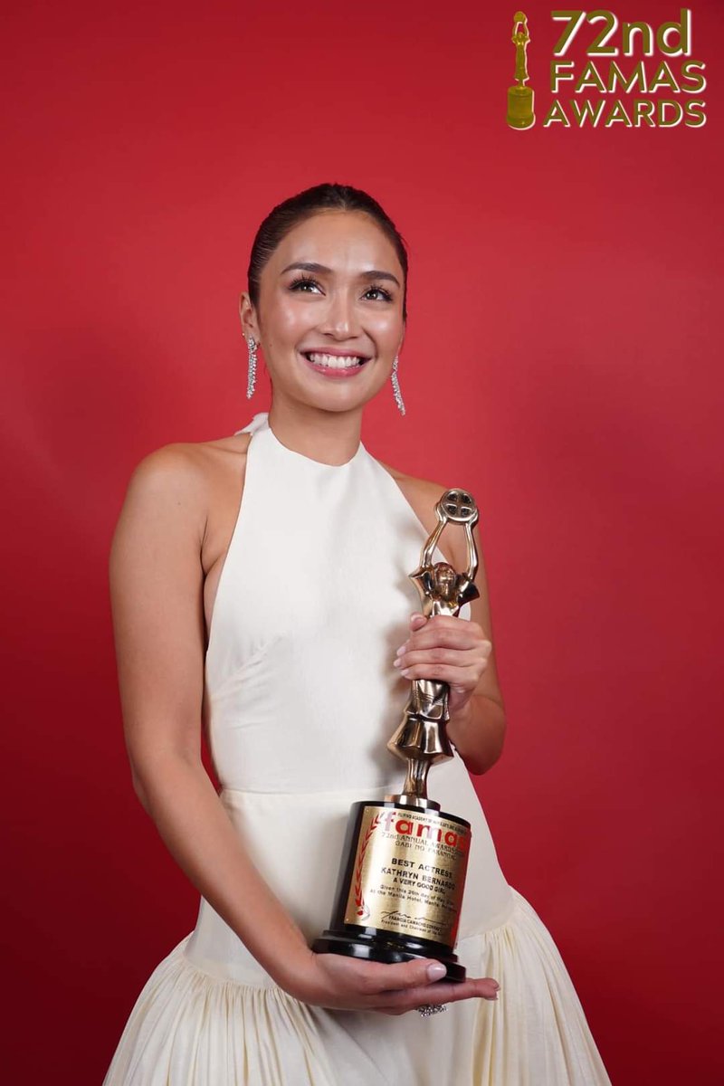 trixie_dauz's tweet photo. LOOK: FAMAS 2024 Official Photos of Kathryn Bernardo #72ndfamasawards #kathden #kathrynfamasbestactress #kathrynbernardo #trendingph https://t.co/r8jtmn8hCE