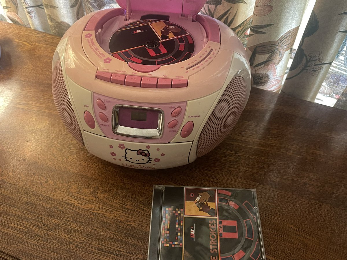 ptvoidz's tweet photo. gonna listen to rof on this bad boy https://t.co/SvFjsZJpoY